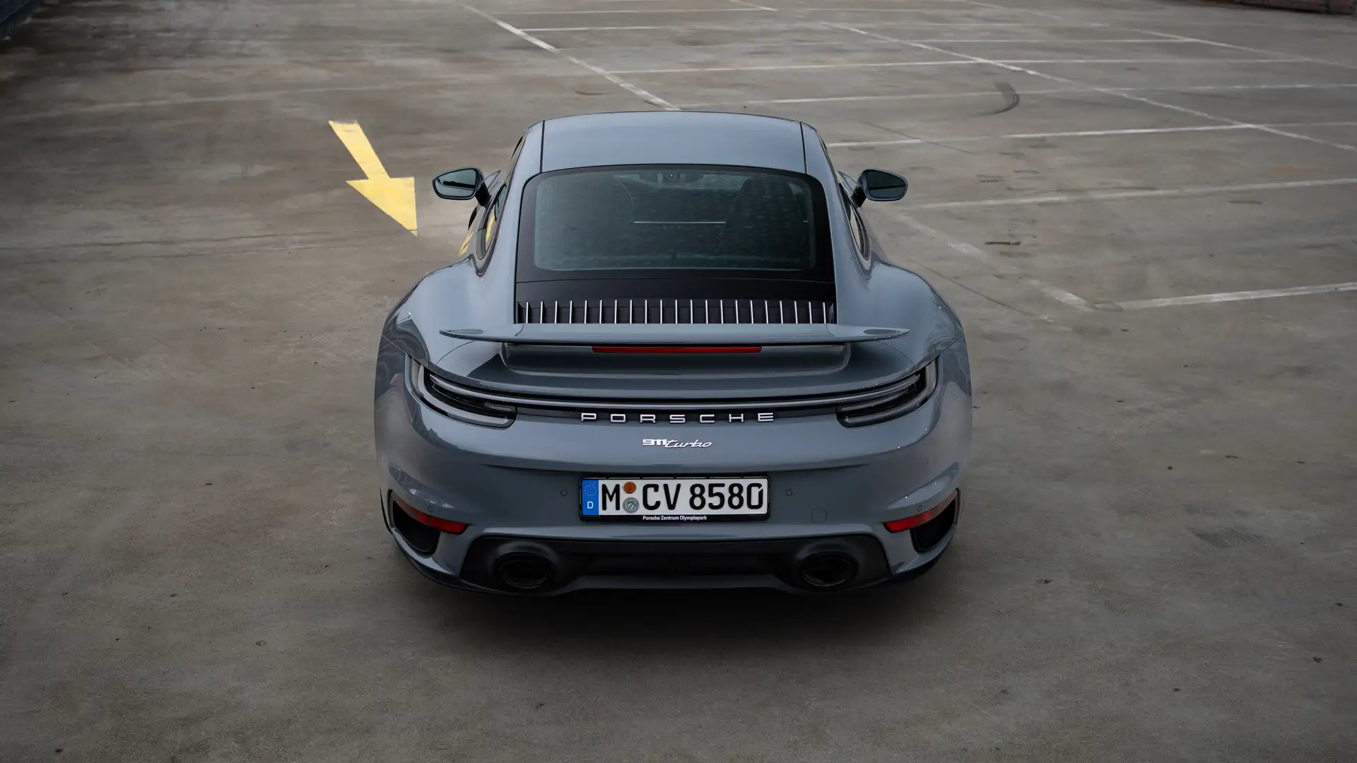 Das Heck unseres Porsche 911 Turbo.